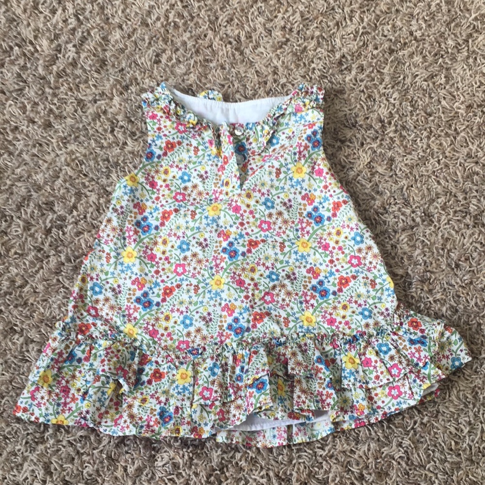 Girls ruffle top
